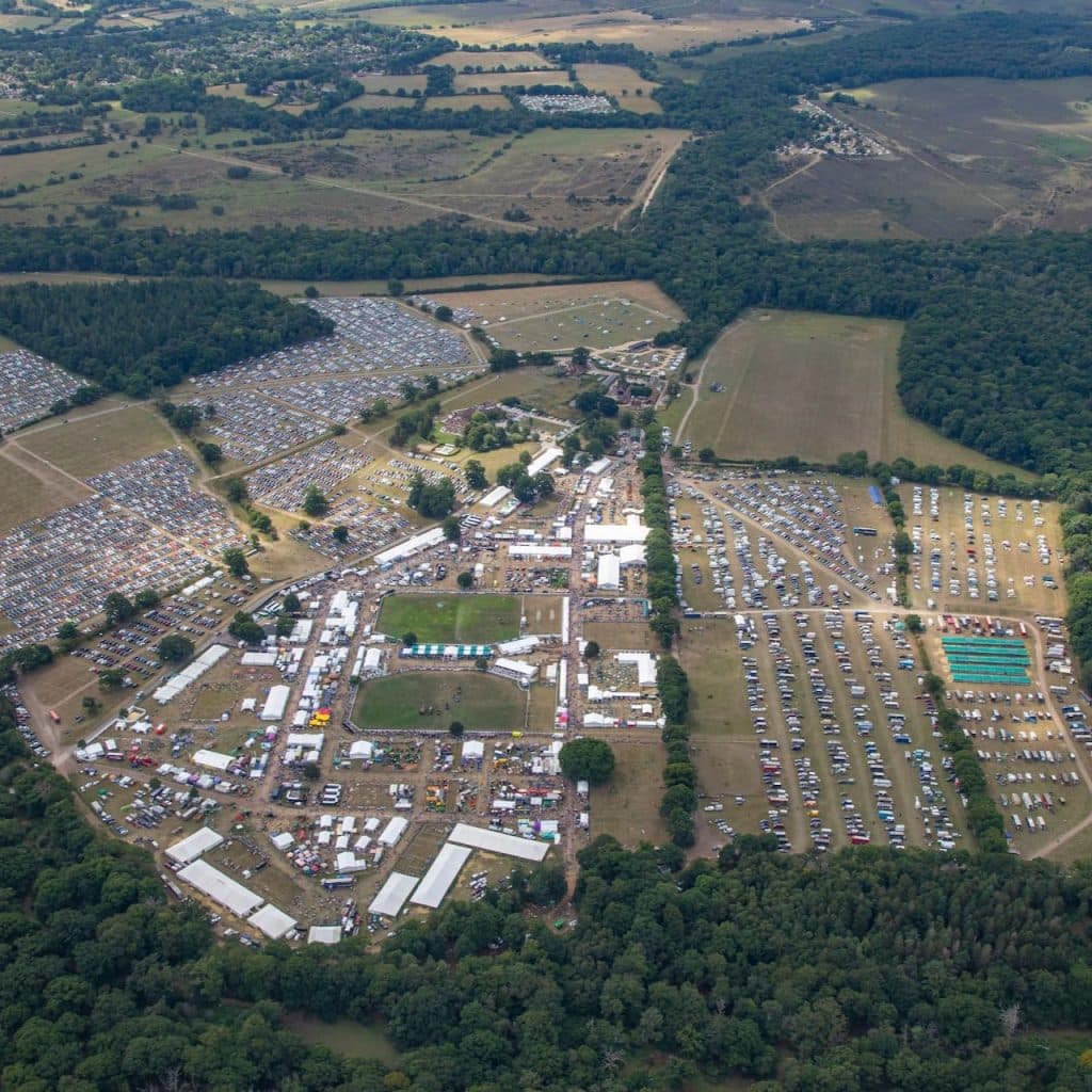 Cover Image for The New Forest Show Comes to The White Hart